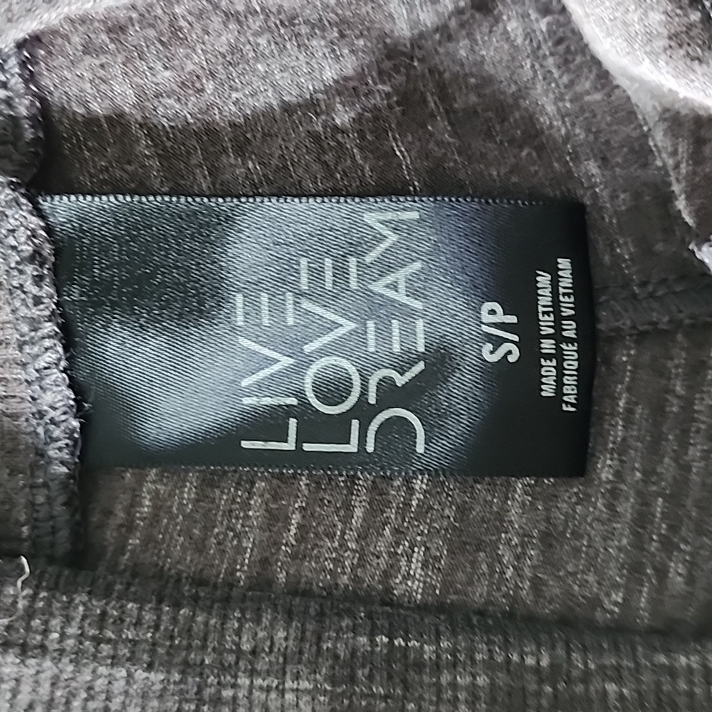 Aeropostale Charcoal Shorts - Picture 2 of 3